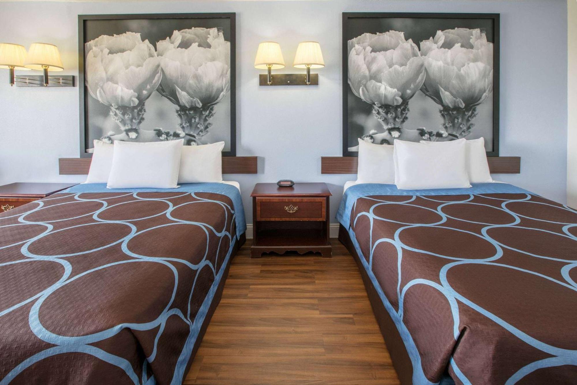 Super 8 By Wyndham Garland North Dallas Area Экстерьер фото