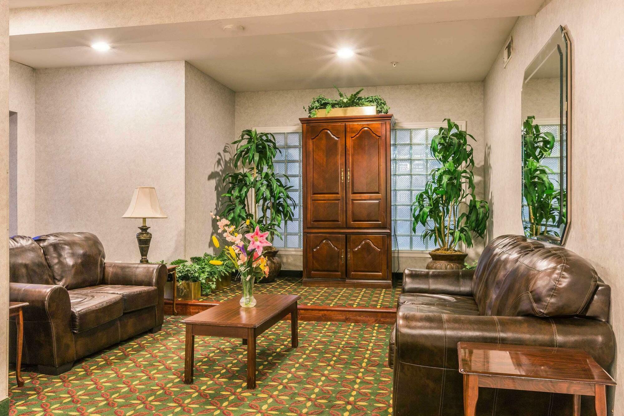 Super 8 By Wyndham Garland North Dallas Area Экстерьер фото